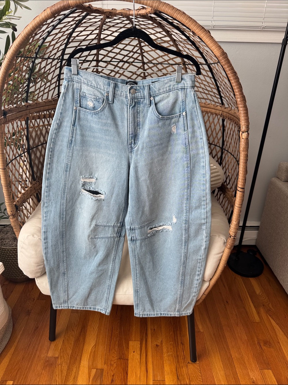 Light Blue Distressed Wide-Leg Barrel Ankle Jeans